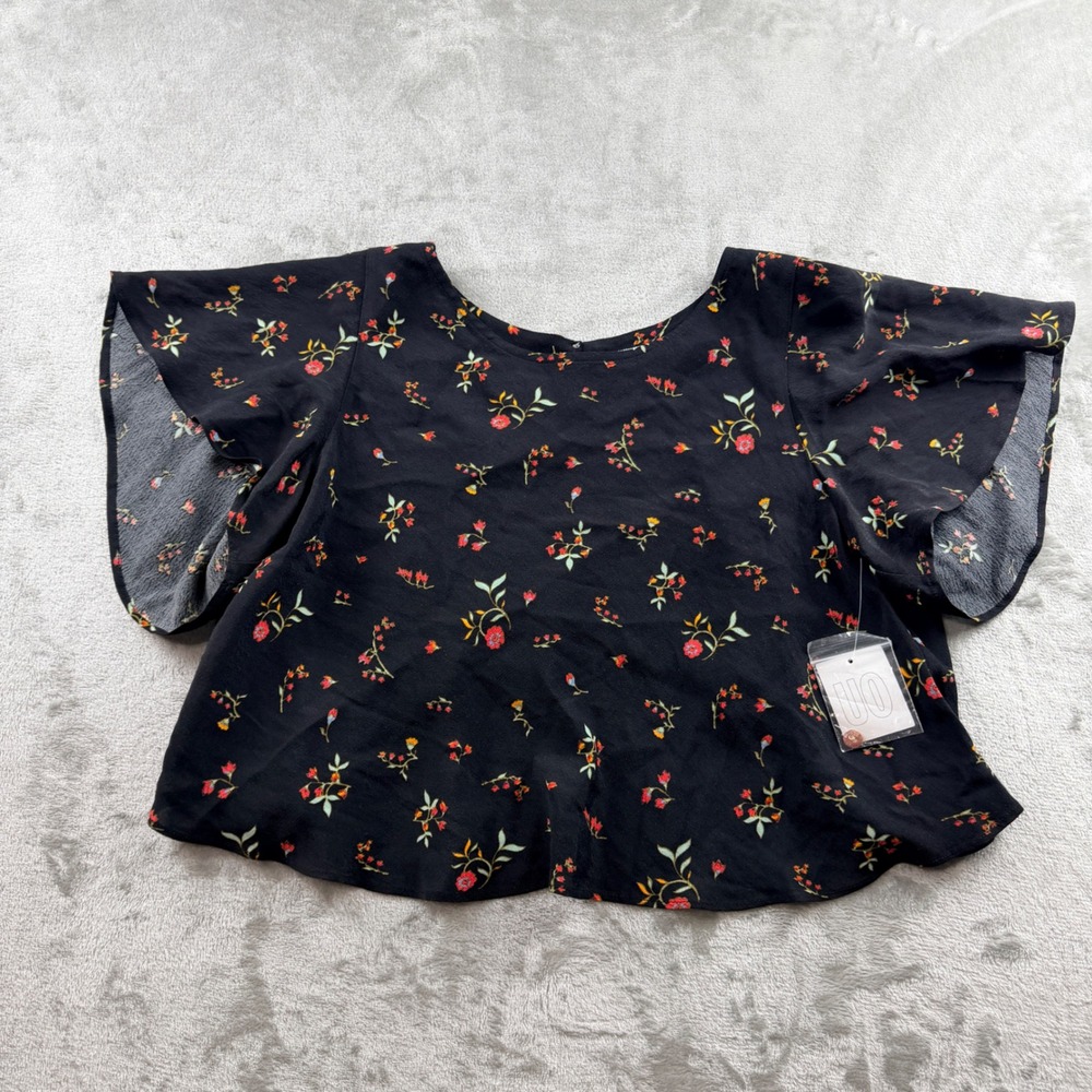 Kimchi Blue Urban Outfitters Floral Flutter Sleeve Crop Top Small Black Motif